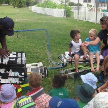 ambulance-awareness-talk-at-pvis-4-yo-group